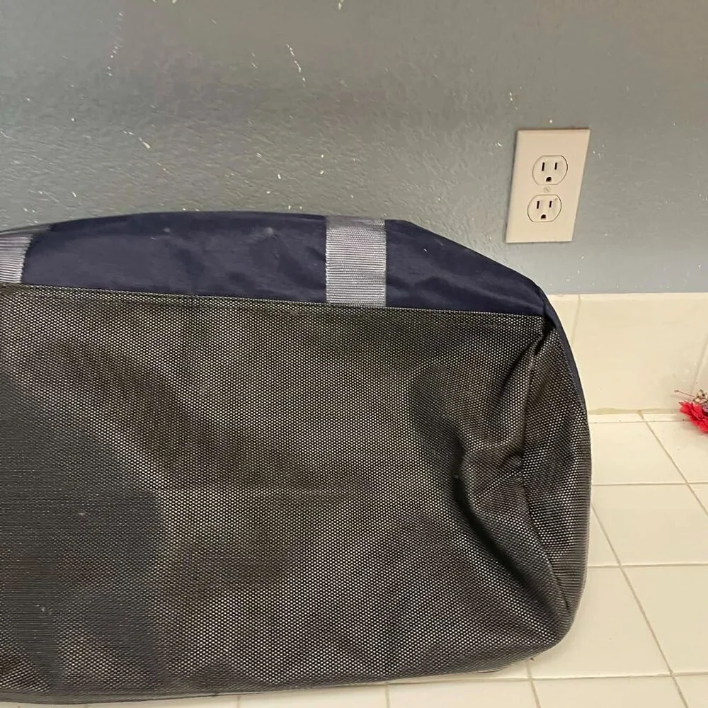 Lufthansa group duffle bag